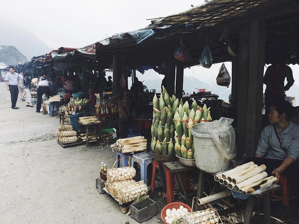 Exploring Thung Khe Market provides a deeper understanding of the local way of life and enriches your travel experience beyond the stunning landscapes